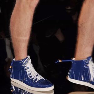 GUCCI Hightop lace-up Sneaker blue patent leather